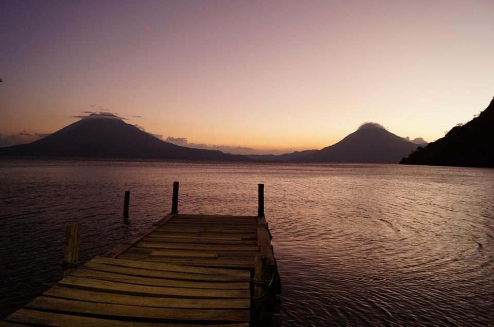 The Paradise Of Atitlan Suites - Free Breakfast Supplies Panajachel Exteriör bild