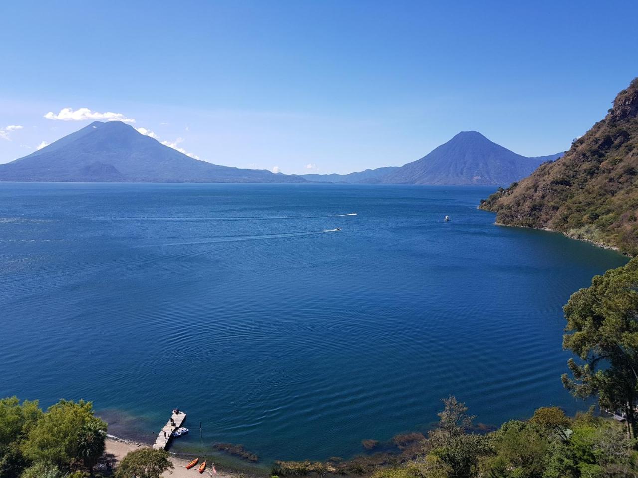 The Paradise Of Atitlan Suites - Free Breakfast Supplies Panajachel Exteriör bild