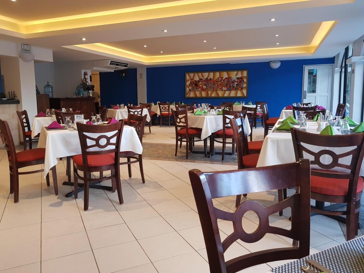 The Paradise Of Atitlan Suites - Free Breakfast Supplies Panajachel Exteriör bild