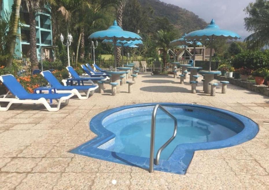 The Paradise Of Atitlan Suites - Free Breakfast Supplies Panajachel Exteriör bild